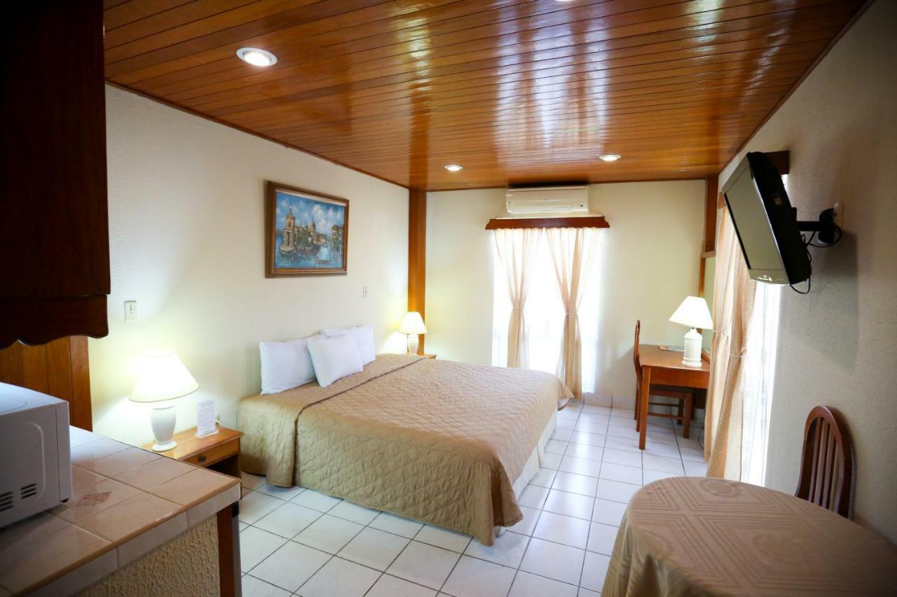 Hotel Mansion Teodolinda Managua Exterior photo